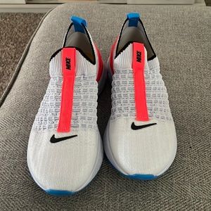 Nike React Phantom Run Flyknit 2
Women's Road Running Shoes